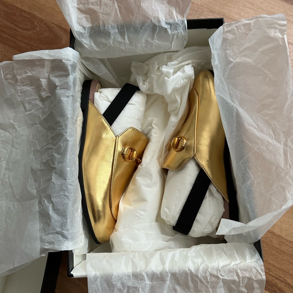NEW never worn Kids Gucci Princetown Slipper Loafers. Size 29 Gold